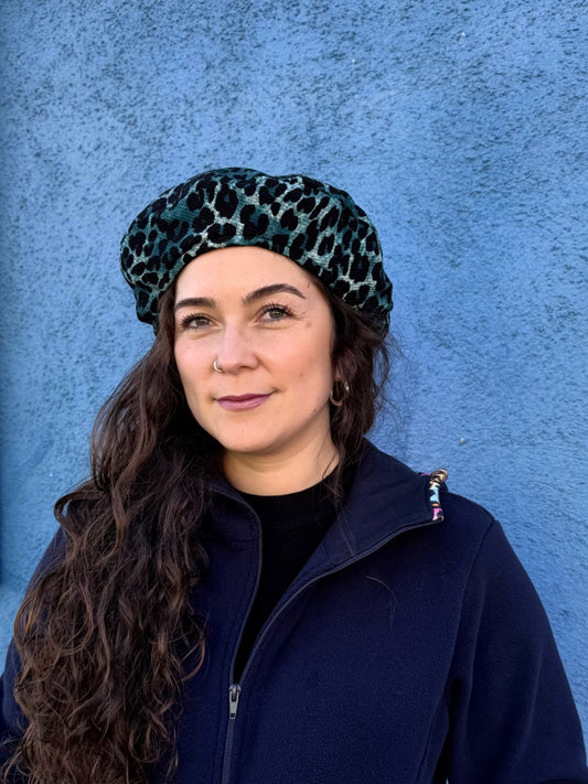 boina gorro polar reversible animal print